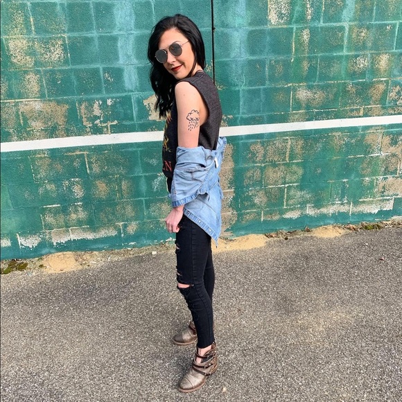 SOLD.....  Freebird “Crue”  Size 8 - Picture 7 of 7